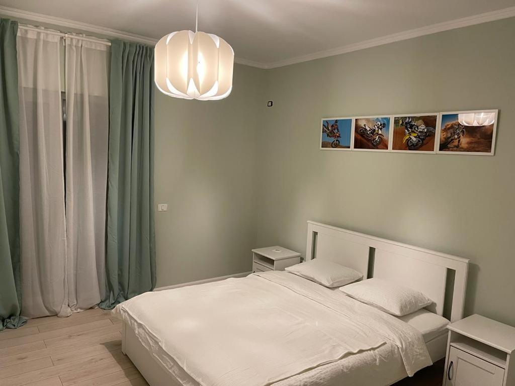 Beautiful Colors Residence Villa Otopeni Luaran gambar